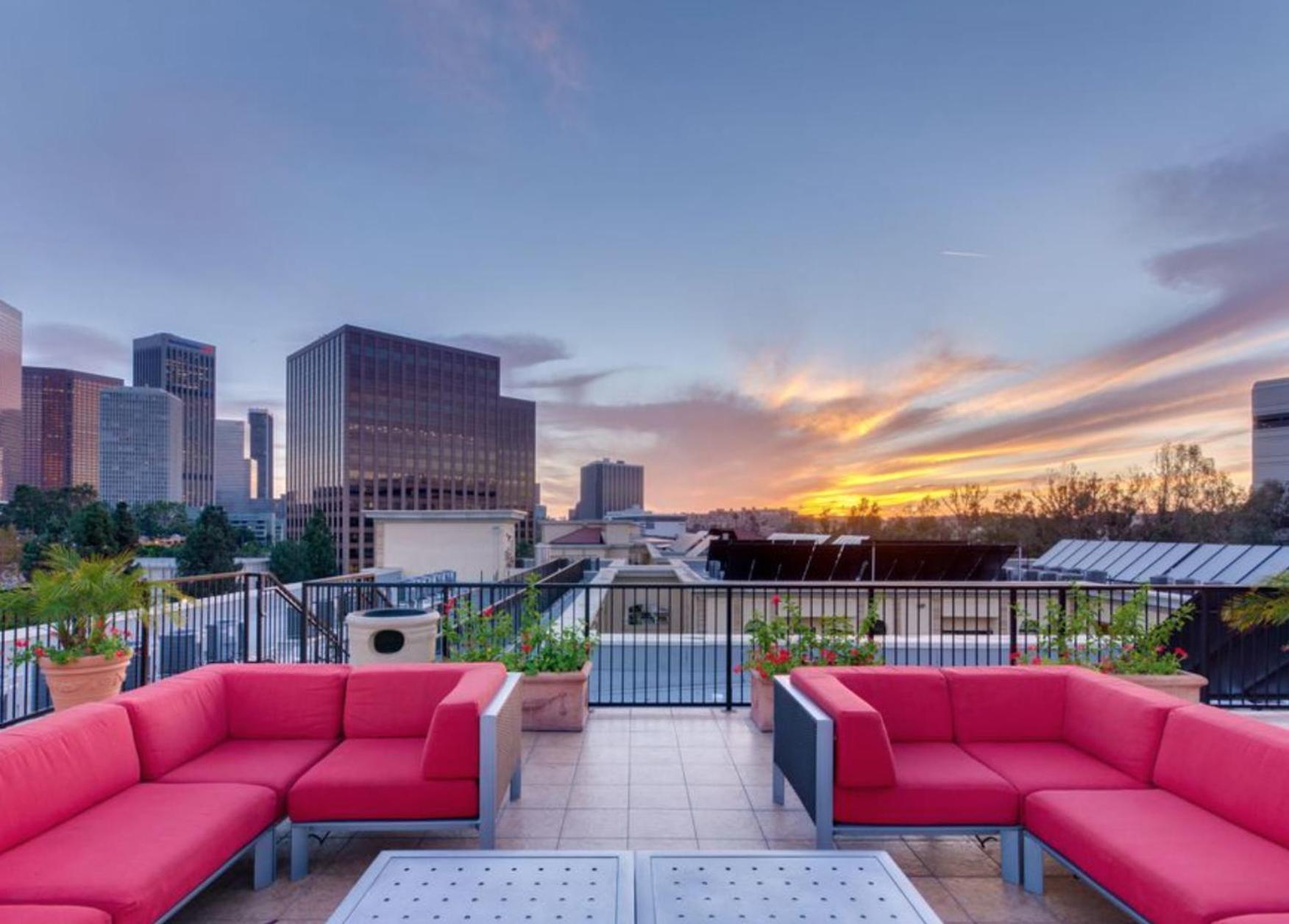 Socal Lux On Miramar Aparthotel Los Angeles Exterior photo